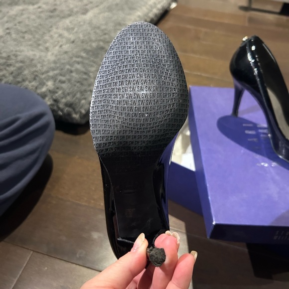 Stuart Weitzman patent peep toe heels - Picture 3 of 7